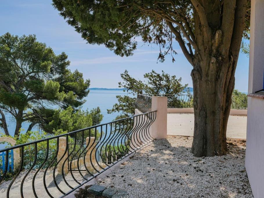 Maisonnette Avec Vue Sur La Mer Exceptionnelle Carqueiranne Exterior photo